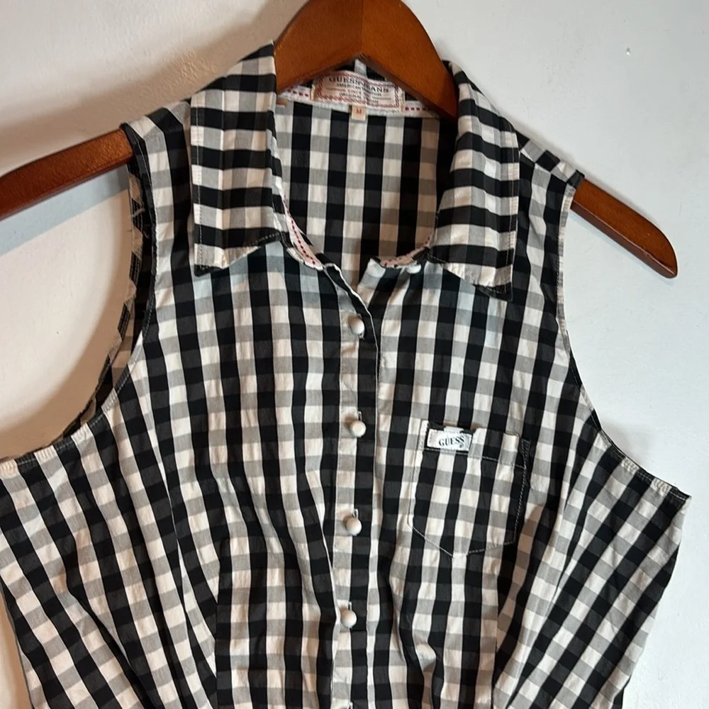 GUESS Black & White Checkered sleeveless tie-waist Women's top size medium - Picture 5 of 12